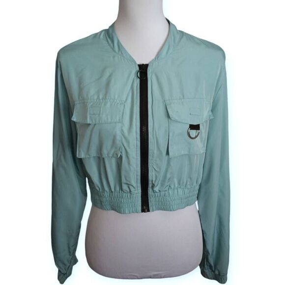 LOVE TREE MINT CROP WINDBREAKER  SZ.L EUC - Picture 1 of 7